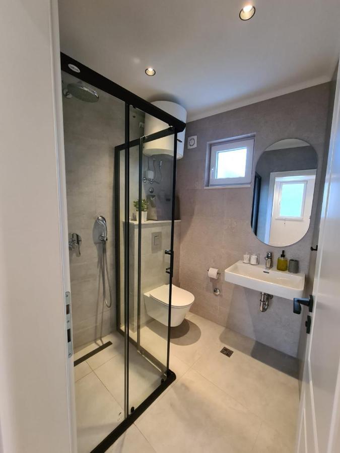 מוסטר Apartments Gb מראה חיצוני תמונה