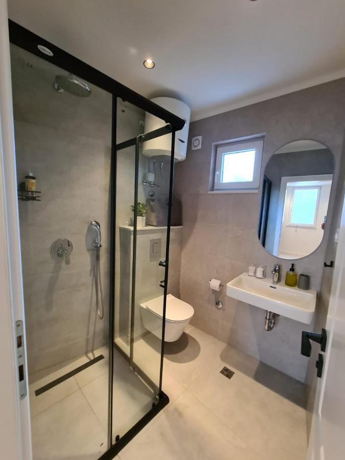 מוסטר Apartments Gb מראה חיצוני תמונה
